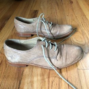 Frye size 7 Grey Oxford shoes